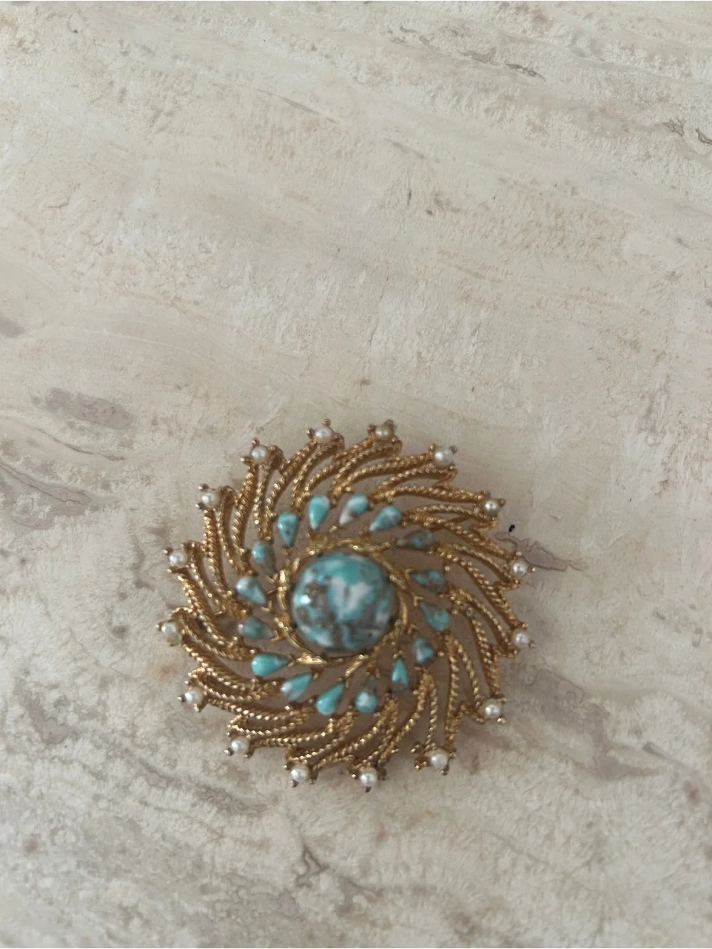 Vintage 1970’s Sarah Coventry gold tone brooch turquoise colored stones